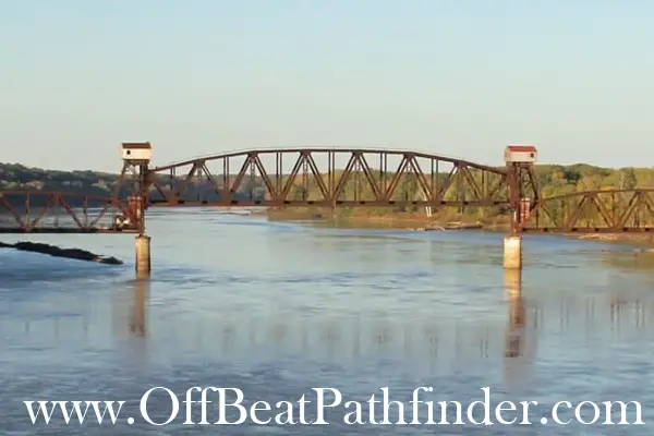 booneville-missouri-bridge.webp