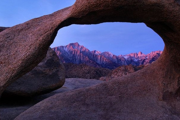 Mobius Arch framing Mount Whitney