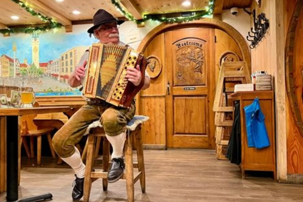 Andreas Keller Restaurant Leavenworth