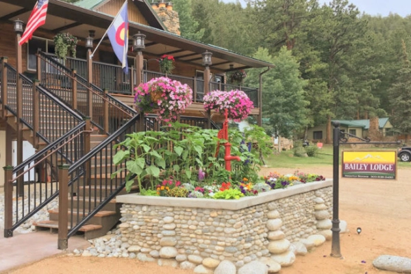 Bailey Lodge