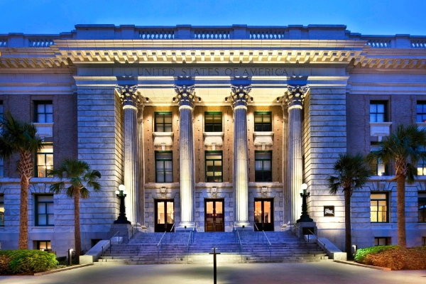 Le Méridien Tampa, The Courthouse Hotel