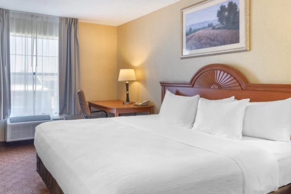 A simple, clean room at the Quality Inn Bangor