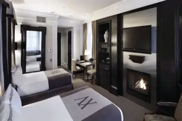 A luxurious, elegant room at the XV Beacon hotel