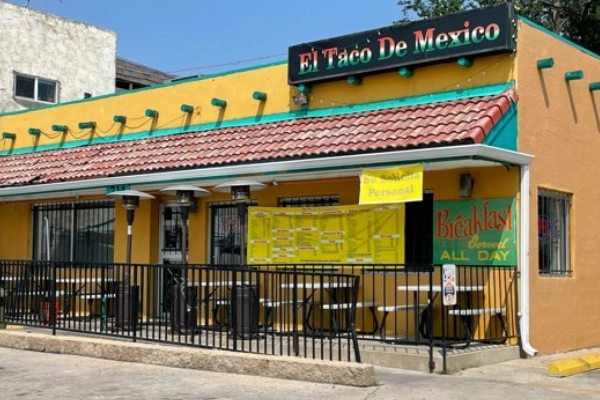 Authentic al pastor tacos from El Taco de Mexico