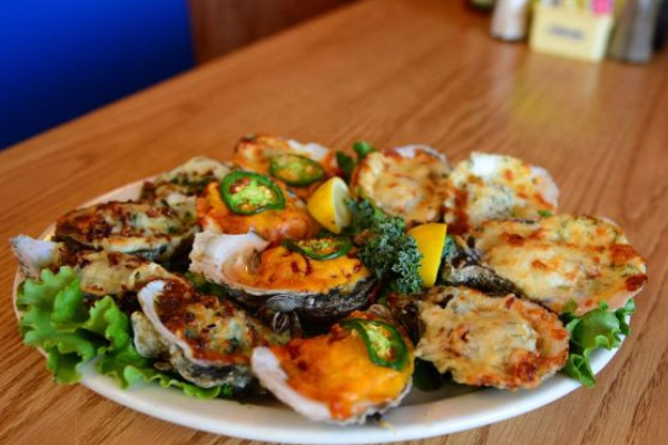 A plate of fried oysters at King Neptune’s Seafood