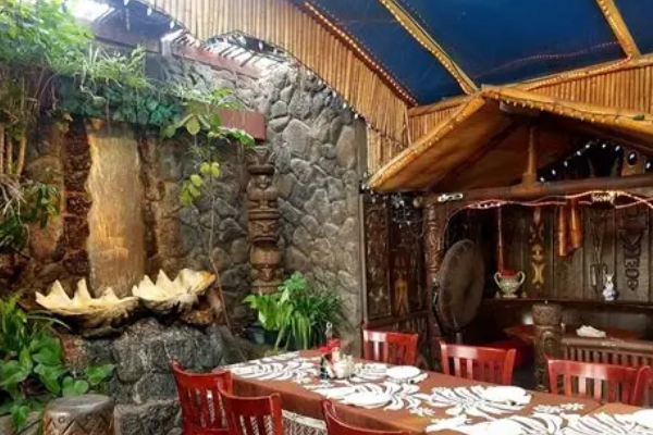 The retro, shipwreck-themed interior of La Mariana Tiki Bar