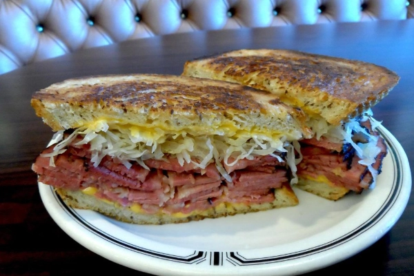 A classic pastrami on rye sandwich from Langer’s Deli