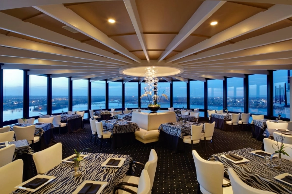 A room with a river view at the Galt House Hotel