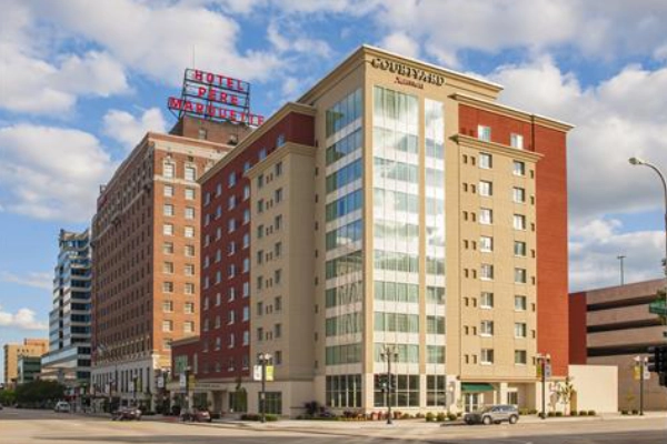 The historic, elegant lobby of the Peoria Marriott Pere Marquette