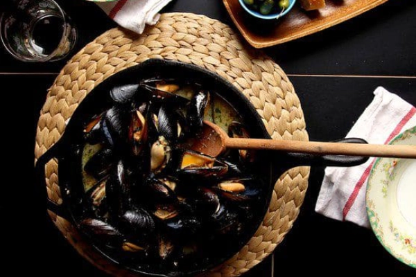 A dish of wood-fired mussels at Fore Street