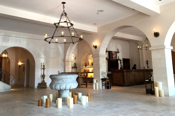 The historic lobby of the Hotel St. Francis