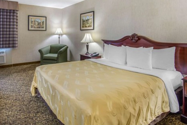 A clean and simple room at the Quality Inn Downtown