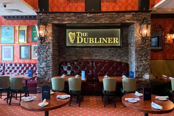 Irish whiskey cocktails at The Dubliner Pub Speakeasy