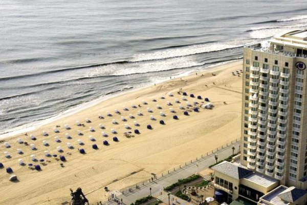 A modern, elegant room with an ocean view at the Hilton
