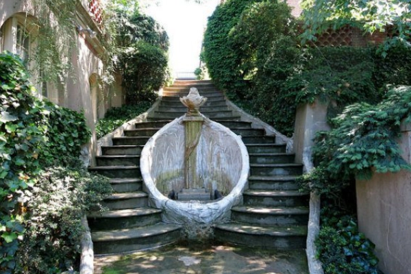A garden fountain at Dumbarton Oaks in Georgetown