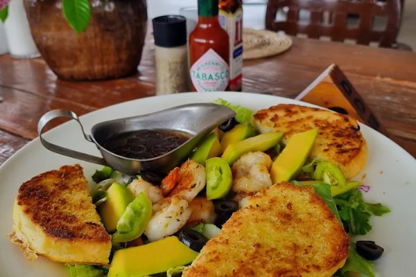 A platter of coconut crab at DDW Beach Cafe