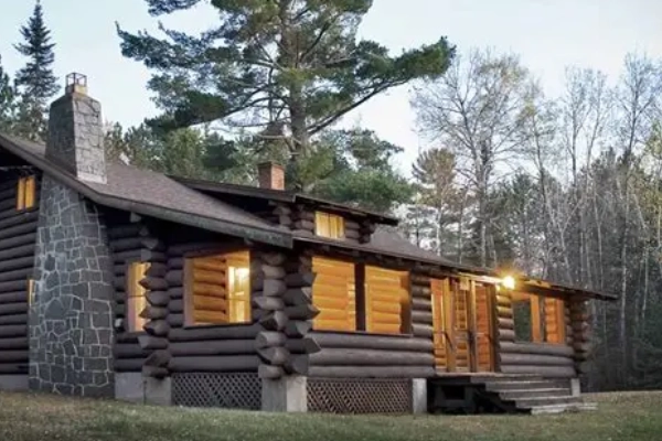 The quaint Ranger Station at Luther Ely Smith Square with unique artifacts