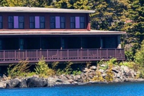 The rustic and comfortable Rock Harbor Lodge on the island