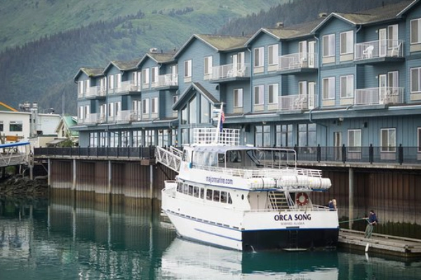 The Harbor 360 Hotel with a view of the bay in Seward